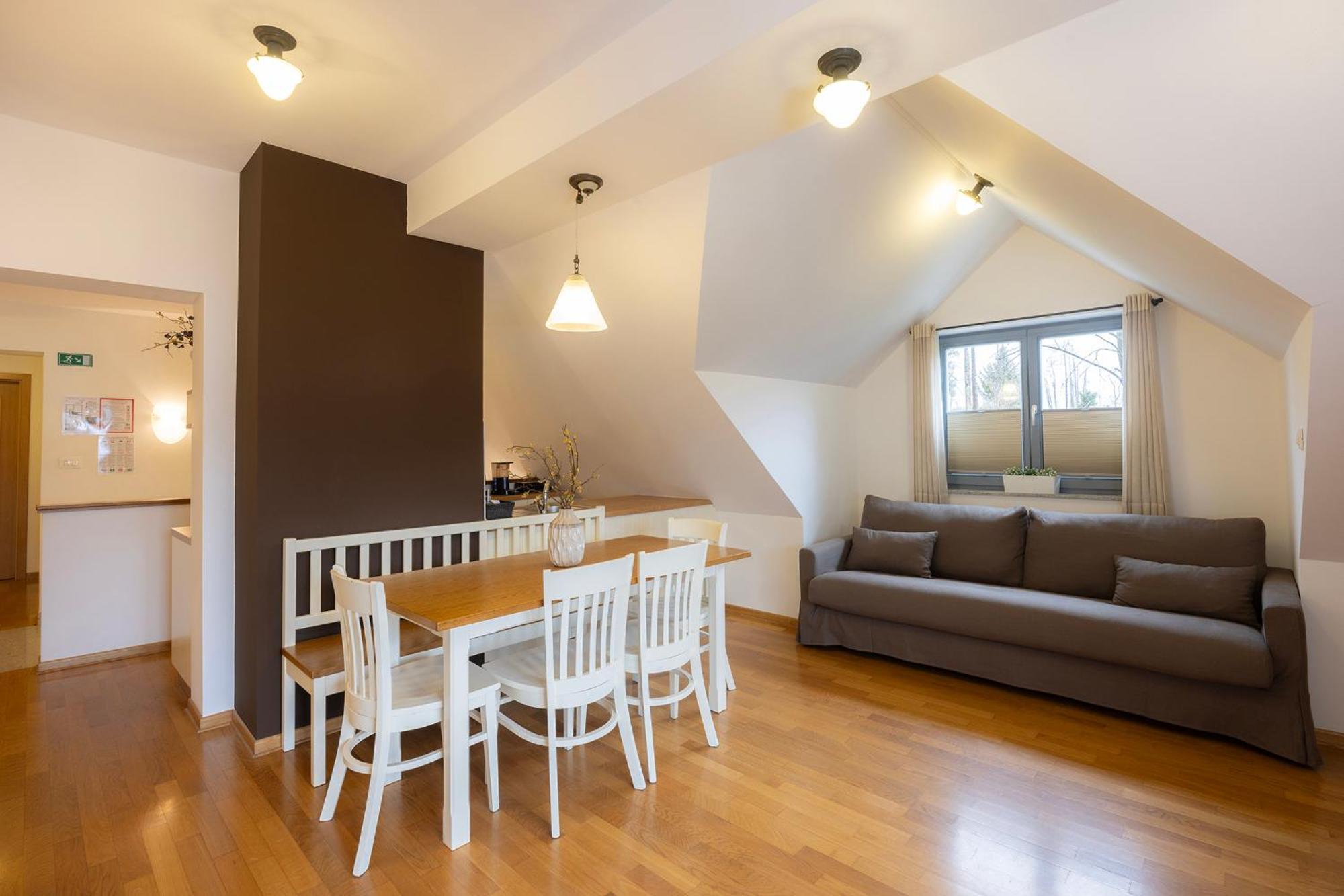Lakeside Apartma