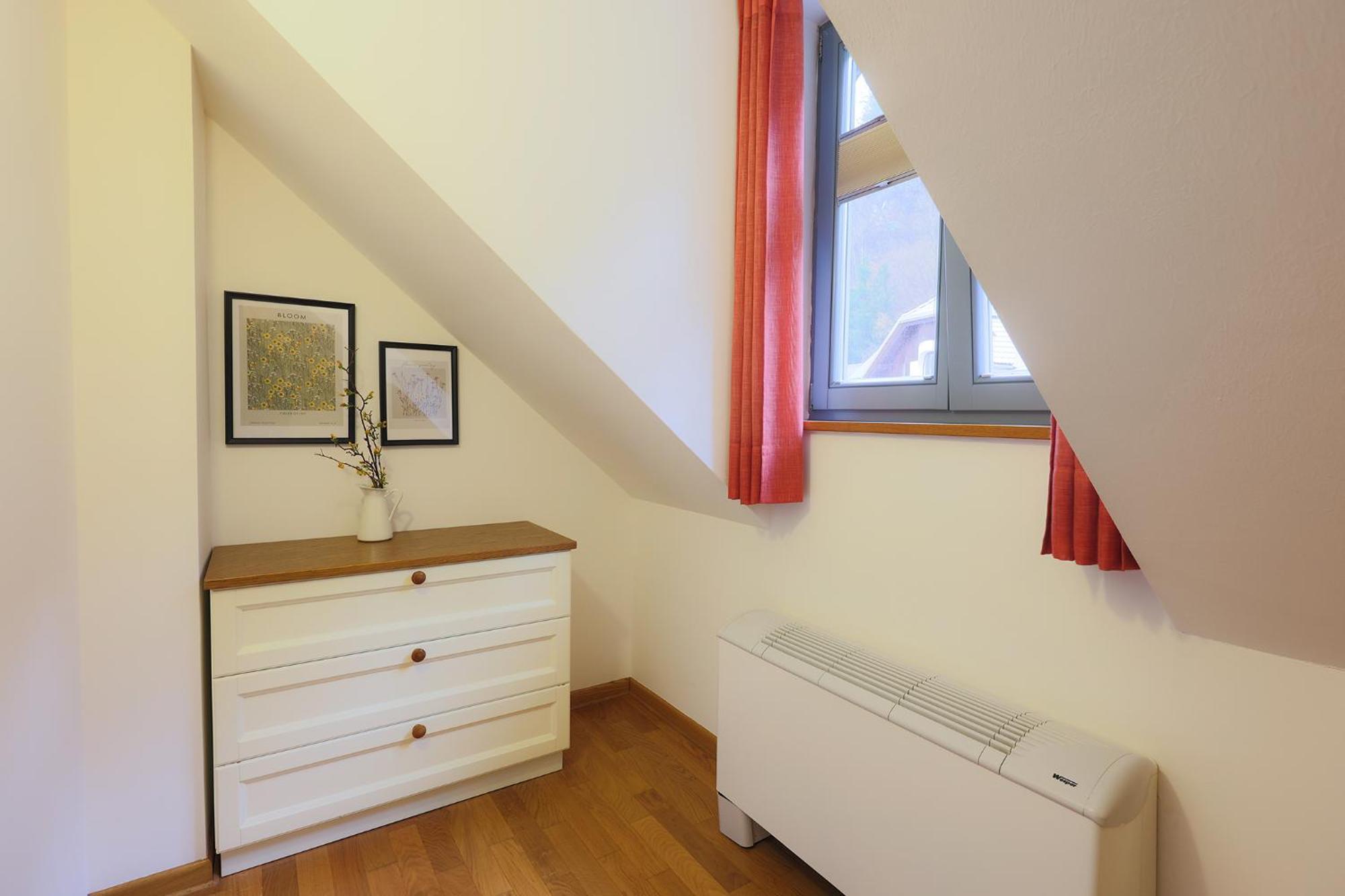 Lakeside Apartma