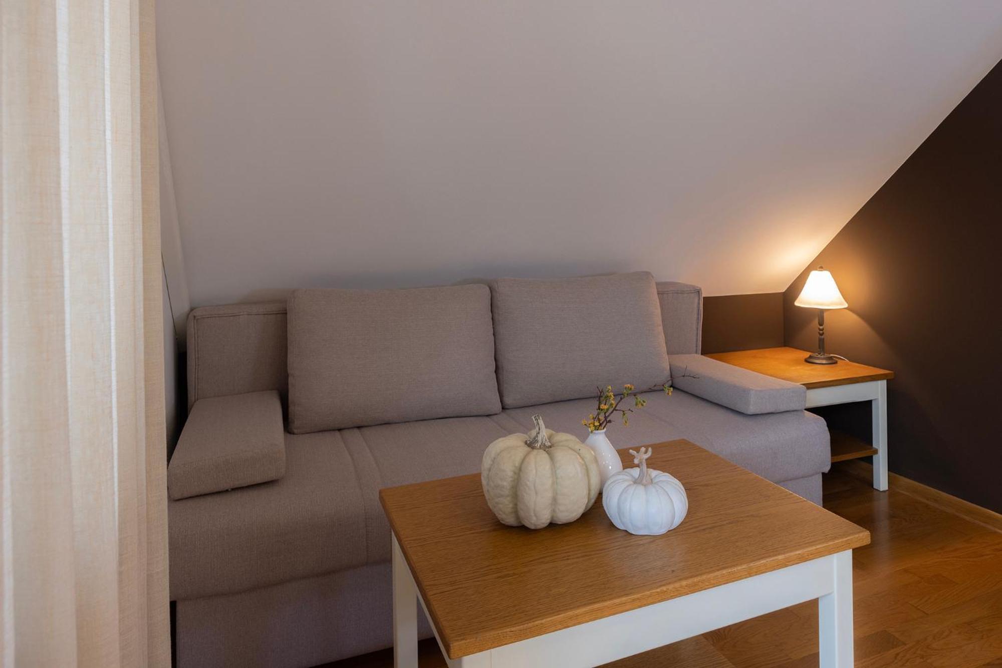Apartma Lakeside *