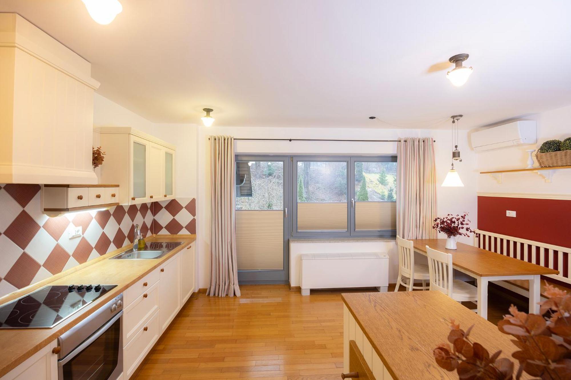 Apartma Lakeside